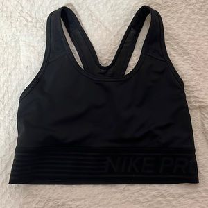 nike pro sports bra !